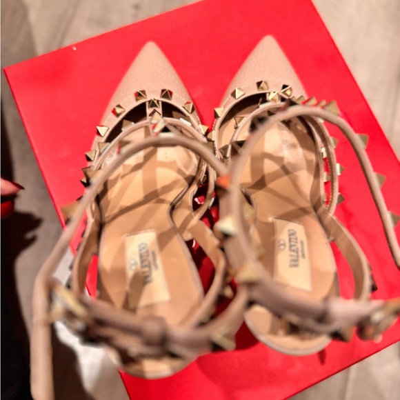 Valentino Garavani Poudre “Rockstud” sizer 7b - Picture 7 of 16